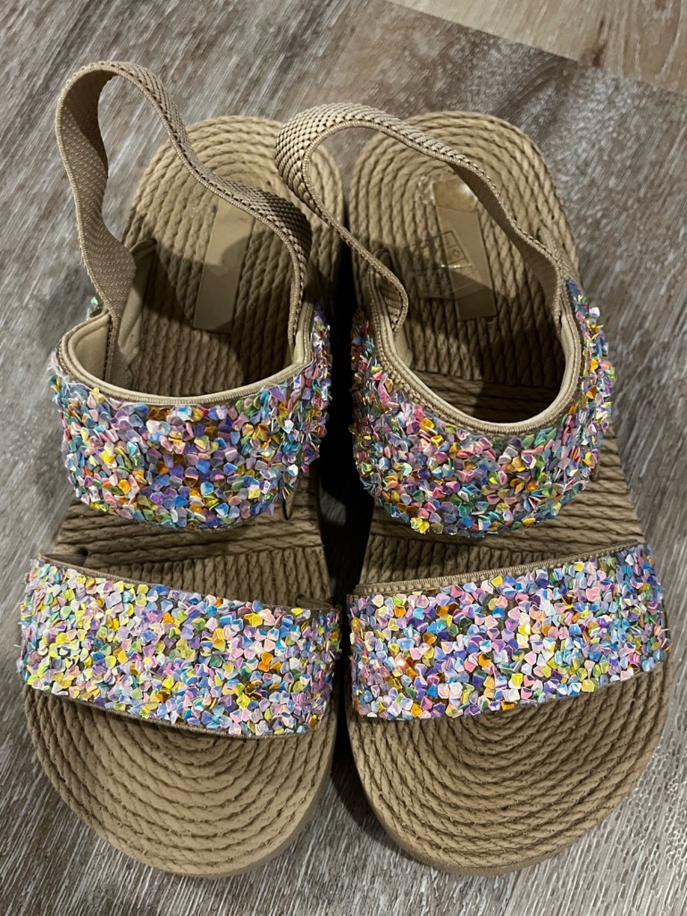 Women's Tan Lightweight Sandals with Multicolor Glitter Straps